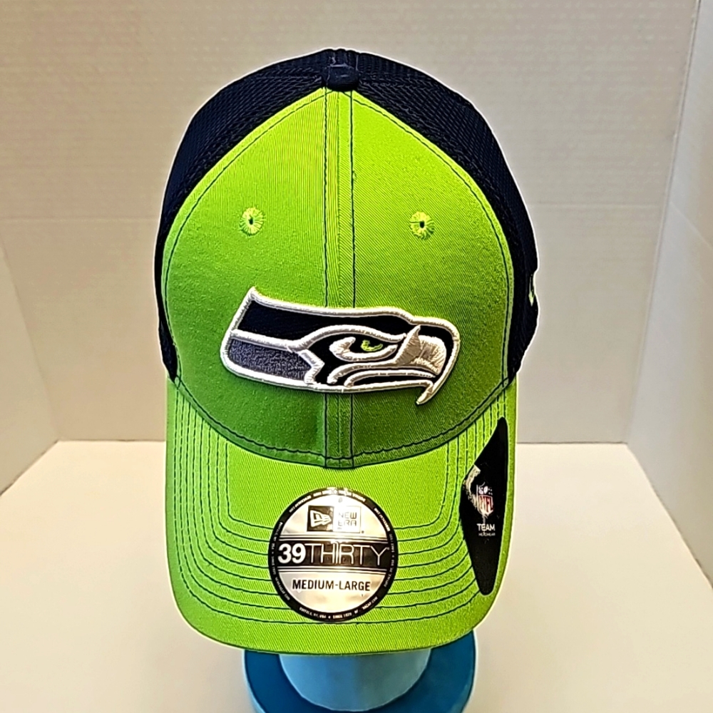 NFL Seattle Seahawks New Era 39THIRTY flex fit Hat Cap sz M/L NWOT
